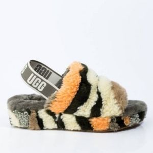 UGG Fluff Yeah Slide Cali Collage